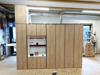 Großer Schrank in Anfertigung